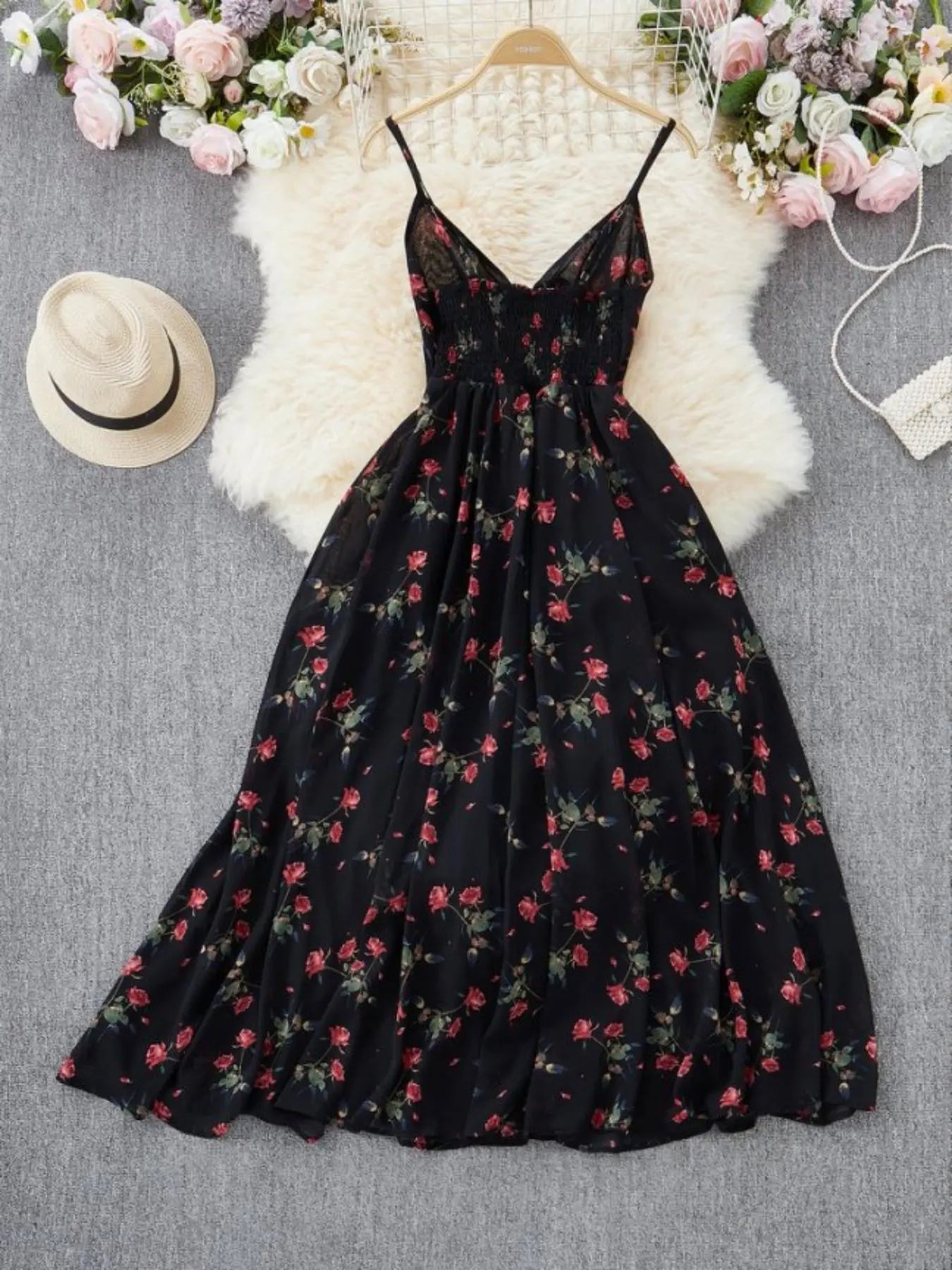 Chicbeautyy Women's Boho Style Floral-Print Spaghetti Strap Cami Dress